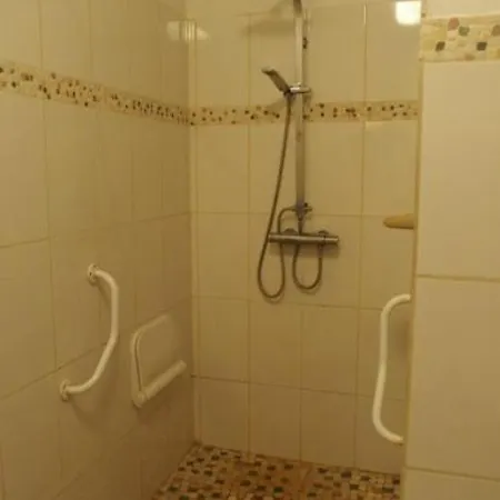 בית נופש Anc. Seigneurie De Boucaut *